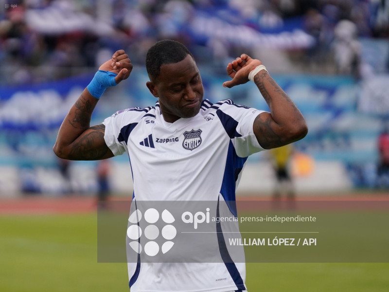 FBL LIGA ECUABET NACIONAL VS EMELEC