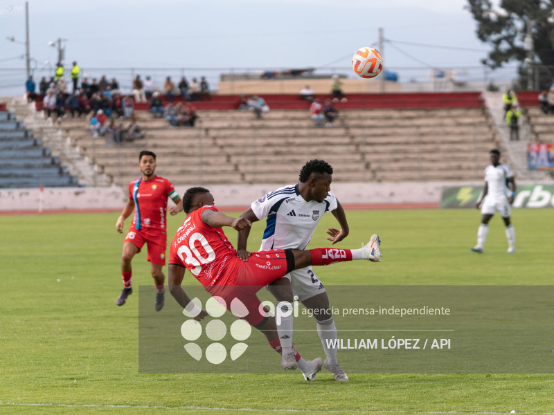 FBL LIGA ECUABET NACIONAL VS EMELEC