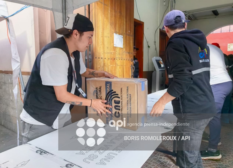 CUENCA-MATERIAL ELECTORAL-CONSULTA POPULAR