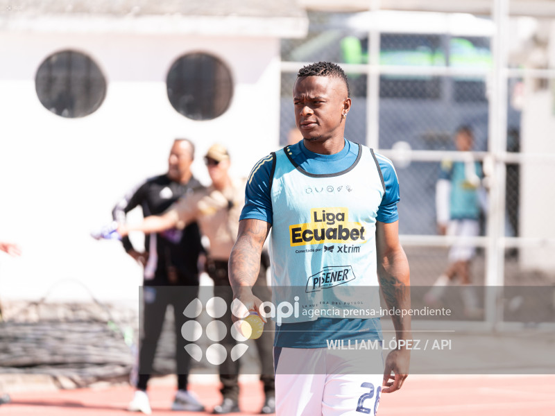 FBL LIGA ECUABET NACIONAL VS EMELEC