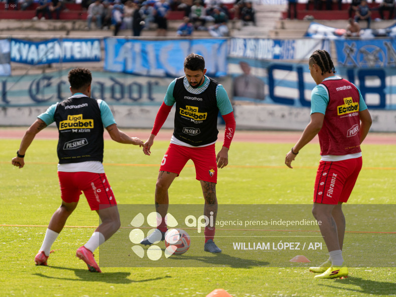 FBL LIGA ECUABET NACIONAL VS EMELEC