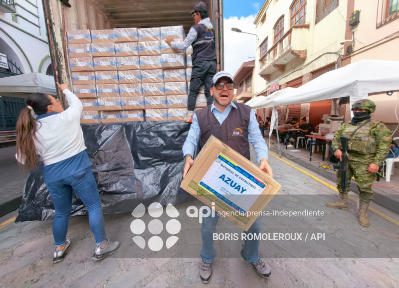 CUENCA-MATERIAL ELECTORAL-CONSULTA POPULAR