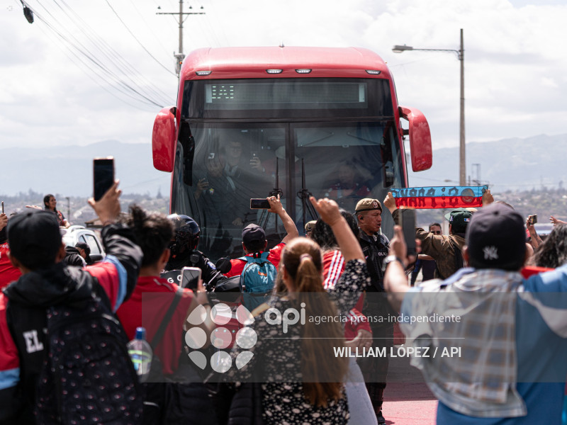 FBL LIGA ECUABET NACIONAL VS EMELEC