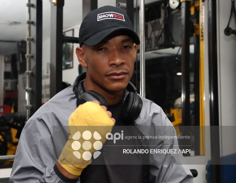 ENTRENAMIENTO DE BOXIADOR ERICK BONE