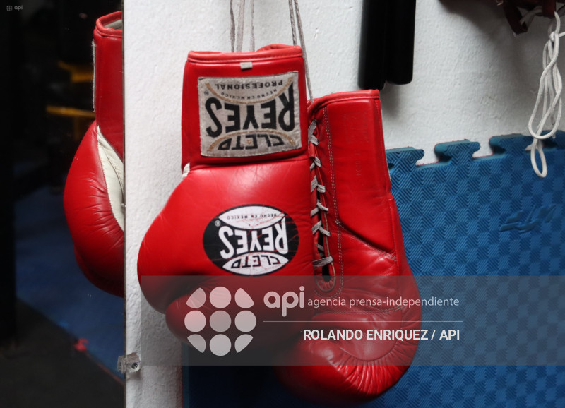 ENTRENAMIENTO DE BOXIADOR ERICK BONE