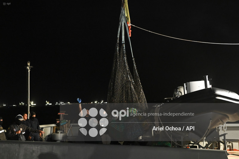 MANTA-DROGA-DETENIDOS-PUERTO