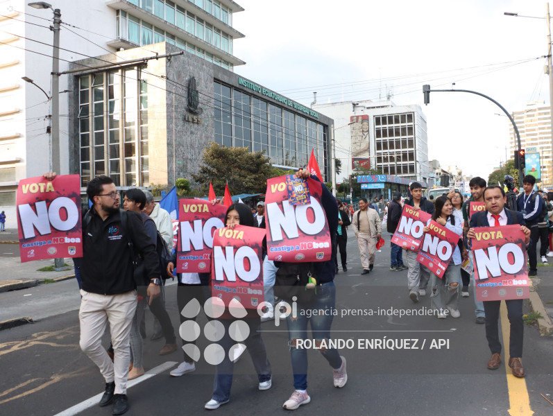 MARCHA ORGANIZACIONES SOCIALES POR EL NO