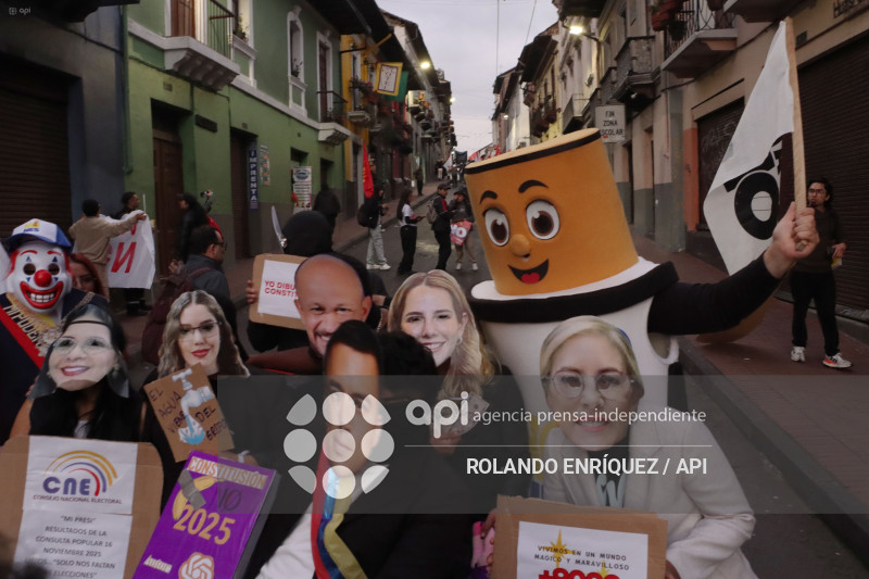 MARCHA ORGANIZACIONES SOCIALES POR EL NO