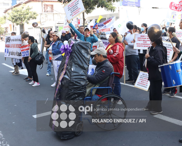 PROTESTA PACIENTES DE DIALICIS