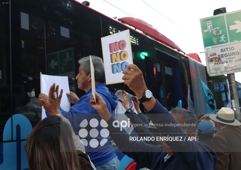 MARCHA ORGANIZACIONES SOCIALES POR EL NO