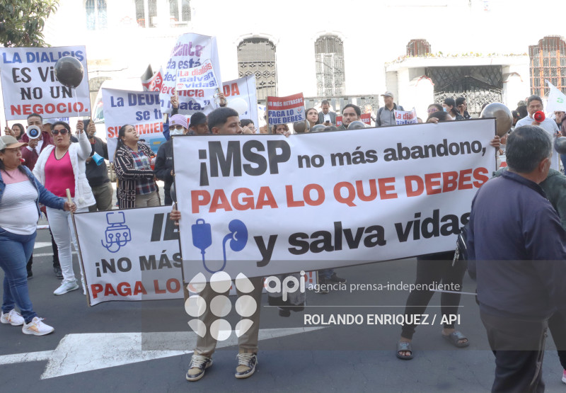 PROTESTA PACIENTES DE DIALICIS