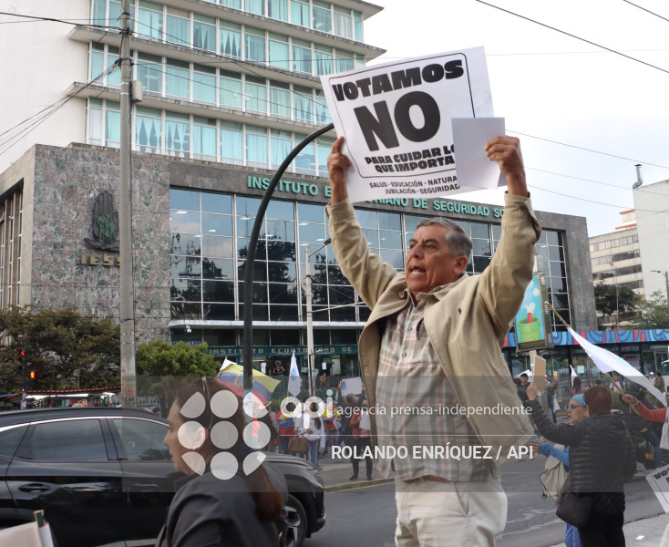 MARCHA ORGANIZACIONES SOCIALES POR EL NO