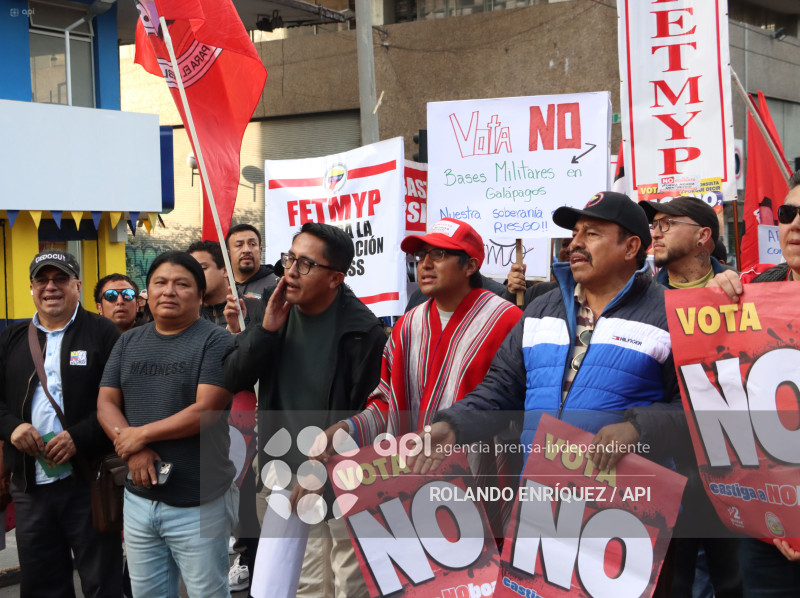 MARCHA ORGANIZACIONES SOCIALES POR EL NO
