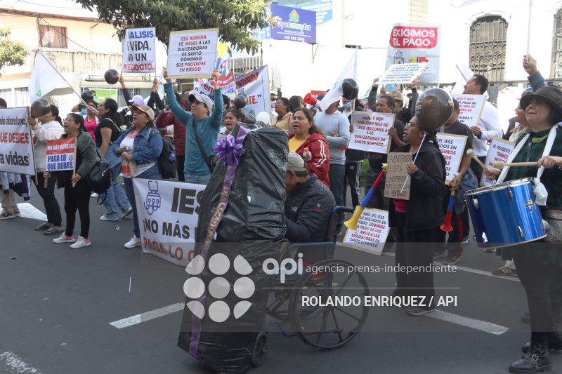 PROTESTA PACIENTES DE DIALICIS
