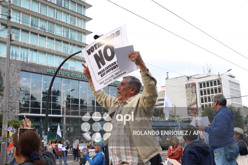 MARCHA ORGANIZACIONES SOCIALES POR EL NO