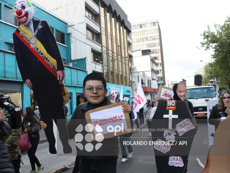 MARCHA ORGANIZACIONES SOCIALES POR EL NO