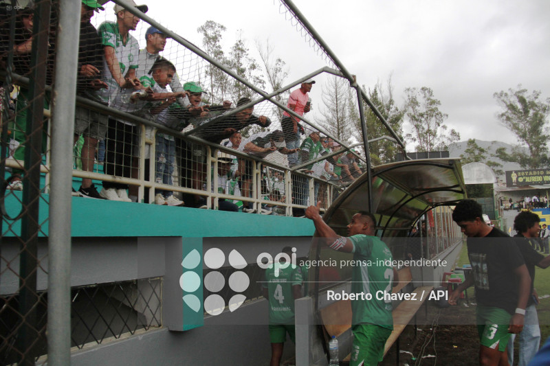 FBL GUARANDA FC VS LIGA DE PORTOVIEJO