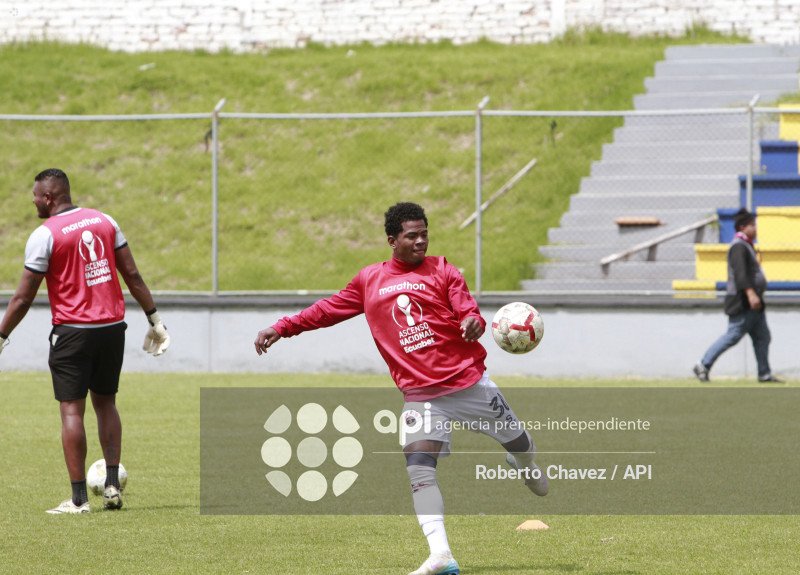 FBL GUARANDA FC VS LIGA DE PORTOVIEJO