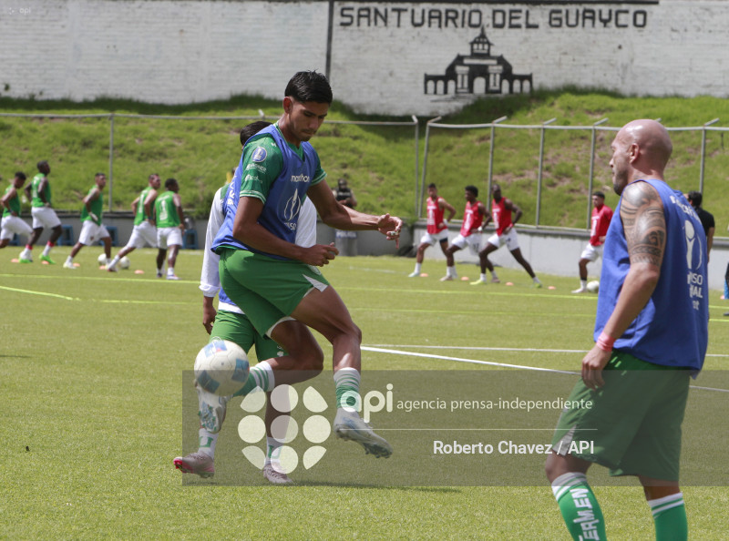 FBL GUARANDA FC VS LIGA DE PORTOVIEJO