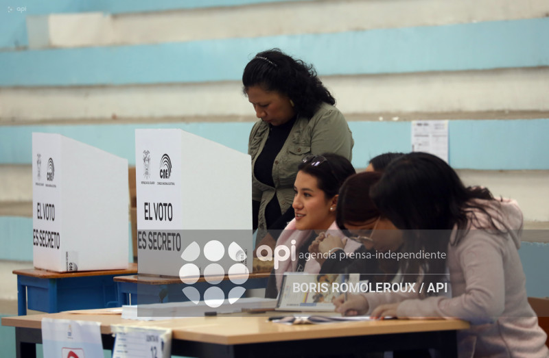 CUENCA-REFERENDUM-CONSULTA POPULAR