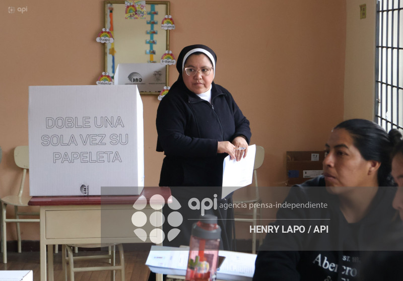 UIO REFERÉNDUM Y CONSULTA POPULAR 2025