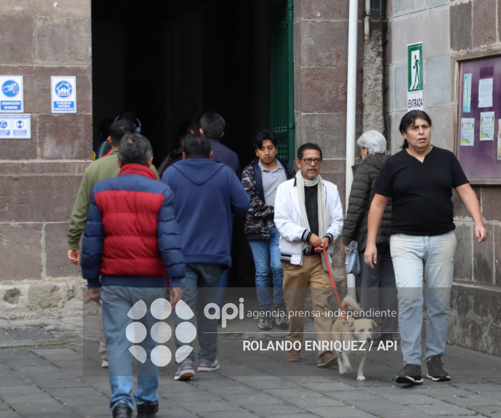 UIO REFERENDUM Y CONSULTA POPULAR 2025