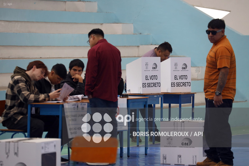 CUENCA-REFERENDUM-CONSULTA POPULAR