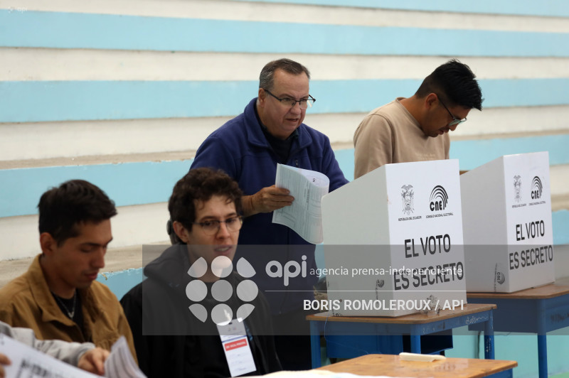 CUENCA-REFERENDUM-CONSULTA POPULAR