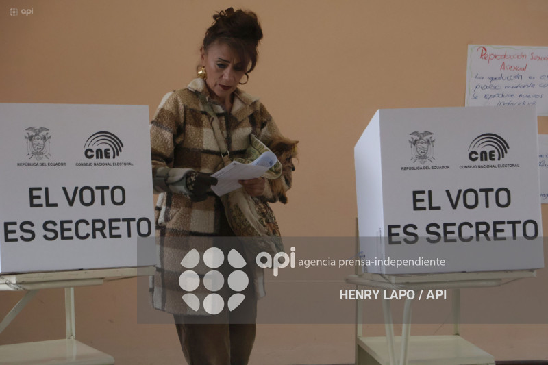 UIO REFERÉNDUM Y CONSULTA POPULAR 2025