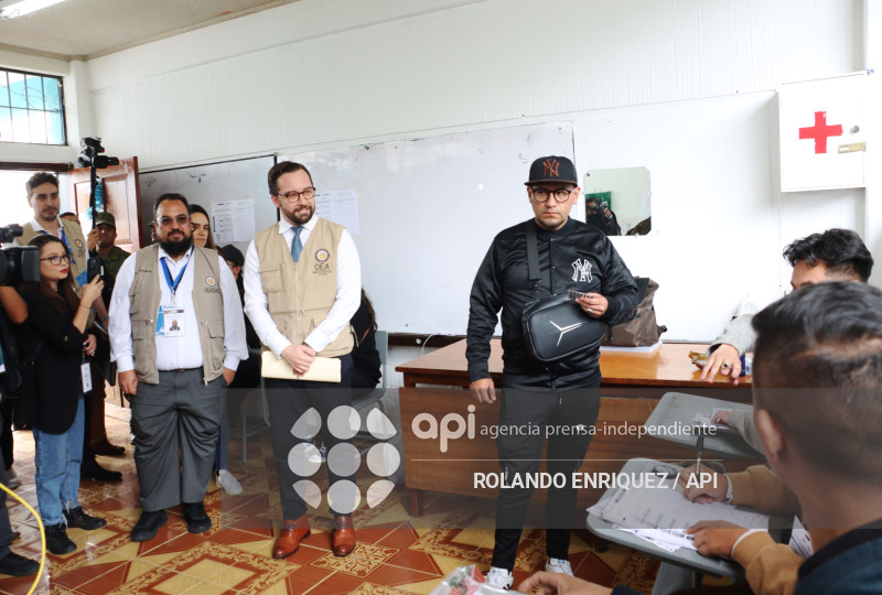 OBSERVADORES OEA ESCUELA MANUEL CORDOVA GALARZA