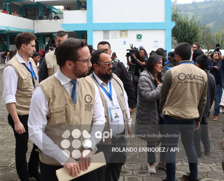 OBSERVADORES OEA ESCUELA MANUEL CORDOVA GALARZA
