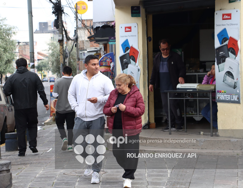 UIO REFERENDUM Y CONSULTA POPULAR 2025