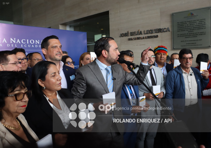 RUEDA DE PRENSA REVOLUCION CIUDADANA ASAMBLEA