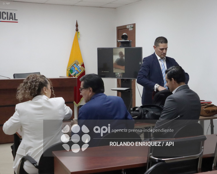 PRUEBAS COVID CASO BUCARAM E HIJO