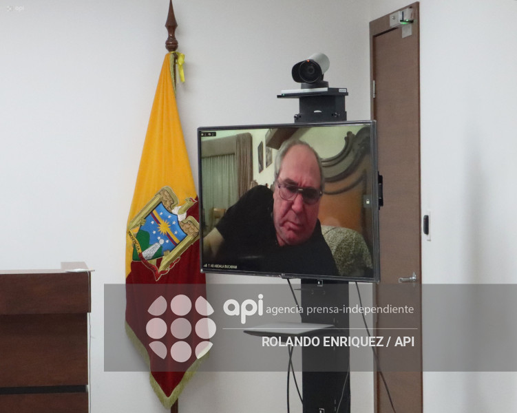 PRUEBAS COVID CASO BUCARAM E HIJO