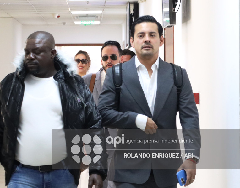 PRUEBAS COVID CASO BUCARAM E HIJO