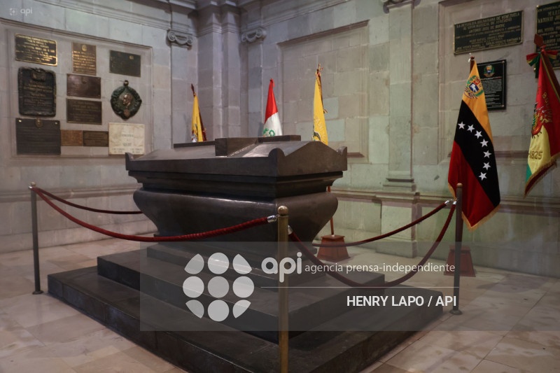 MAUSOLEO ANTONIO JOSE DE SUCRE