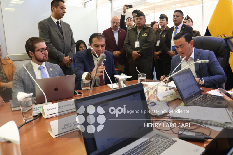 MINISTRO DE TRABAJO COMPARECE COMISION FISCALIZACION