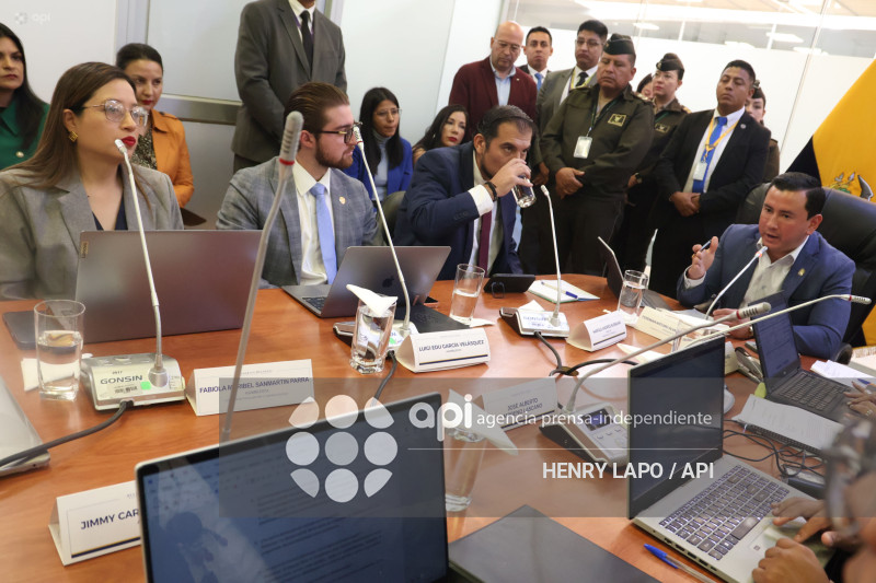 MINISTRO DE TRABAJO COMPARECE COMISION FISCALIZACION