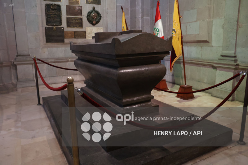 MAUSOLEO ANTONIO JOSE DE SUCRE