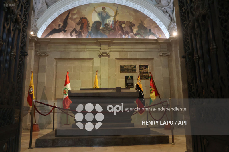 MAUSOLEO ANTONIO JOSE DE SUCRE