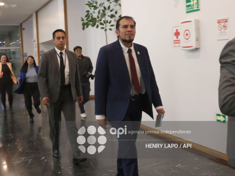 MINISTRO DE TRABAJO COMPARECE COMISION FISCALIZACION