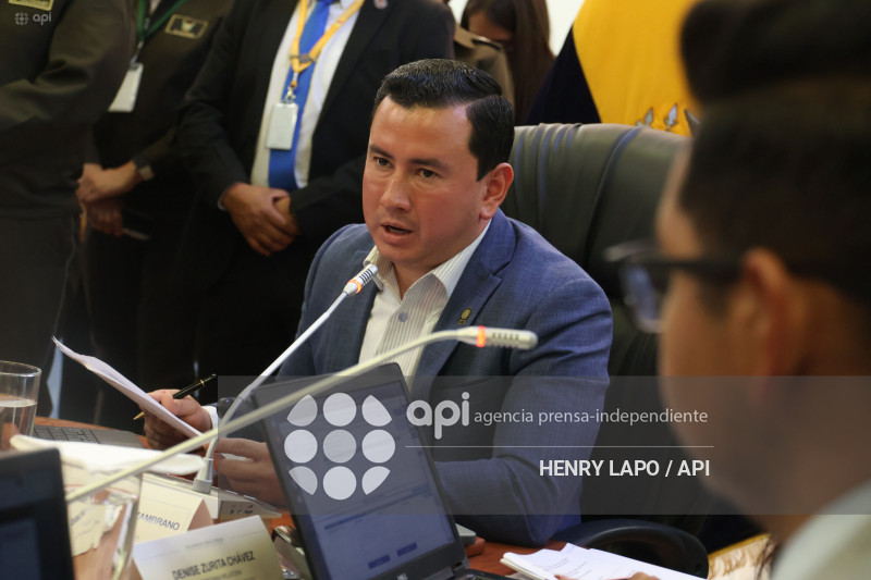 MINISTRO DE TRABAJO COMPARECE COMISION FISCALIZACION