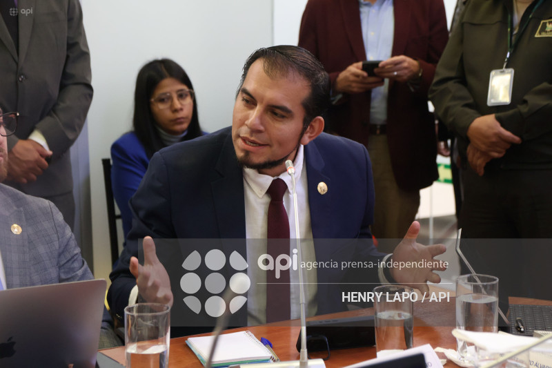 MINISTRO DE TRABAJO COMPARECE COMISION FISCALIZACION