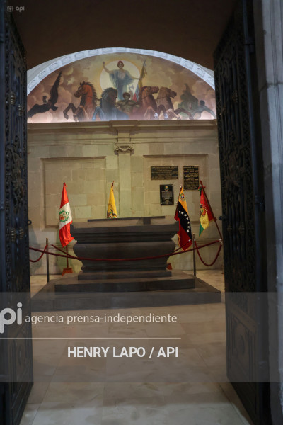 MAUSOLEO ANTONIO JOSE DE SUCRE