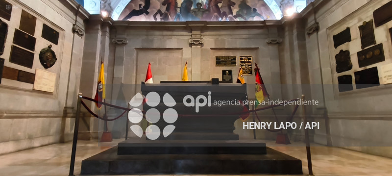 MAUSOLEO DE  ANTONO JOSE DE SUCRE