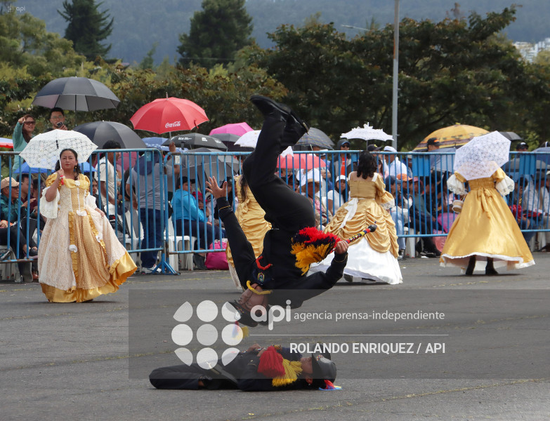 DESFILE CONFRATERNIDAD