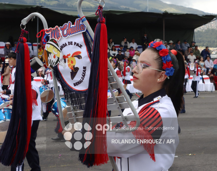 DESFILE CONFRATERNIDAD