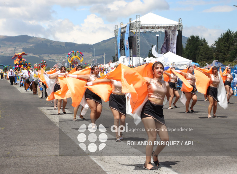 DESFILE CONFRATERNIDAD