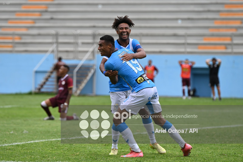 FBL-LIGA ECUABET-MANTA-VINO TINTO